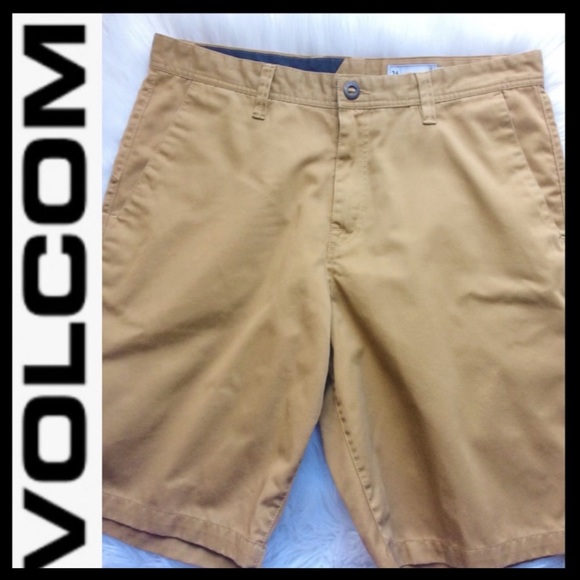 VOLCOM Frickin Khaki Shorts - Picture 2 of 7